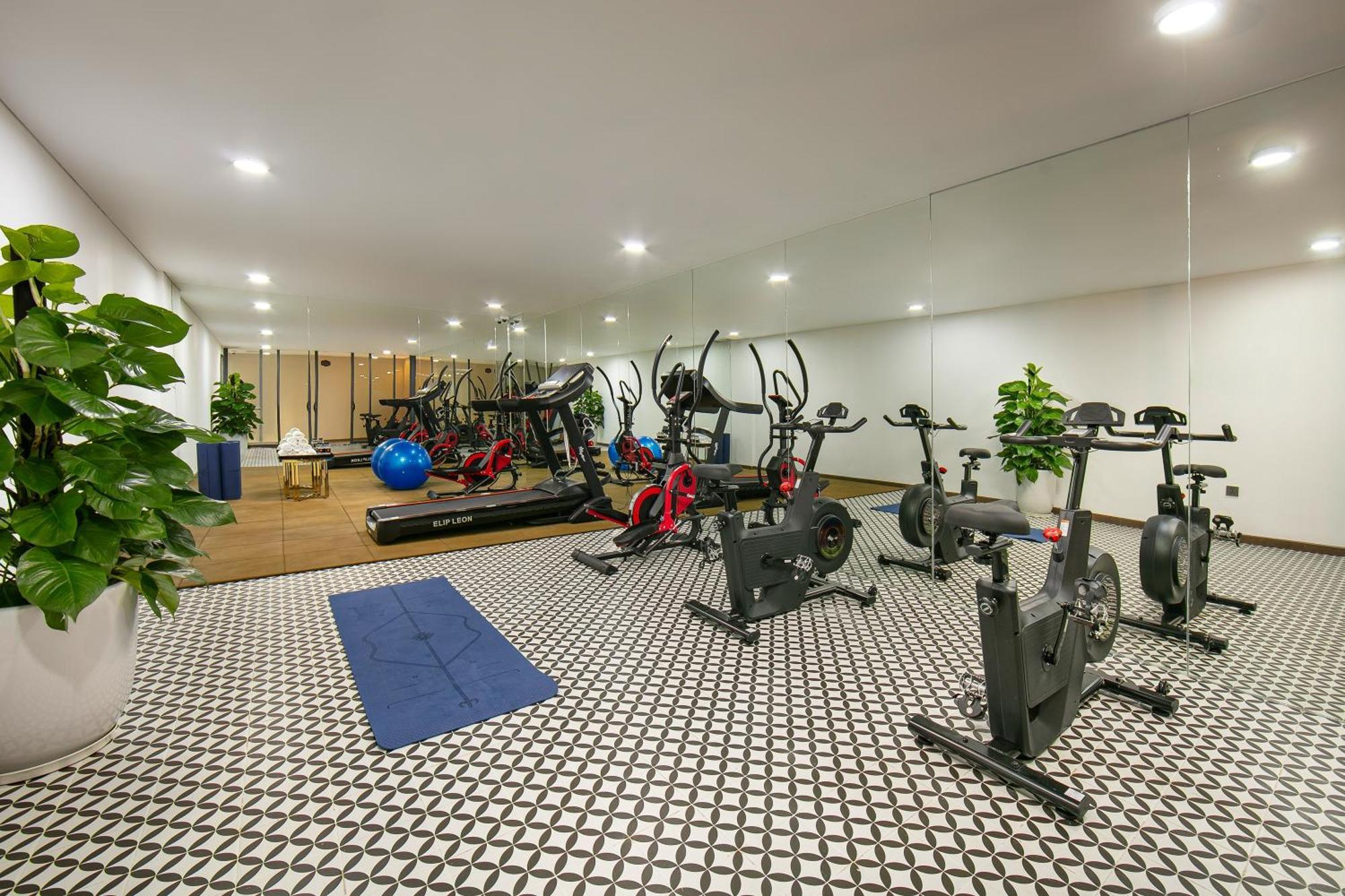 Grand Sunrise Palace Hoi An- A Luxury Indochine Hotel & Spa 外观 照片 The gym at the hotel