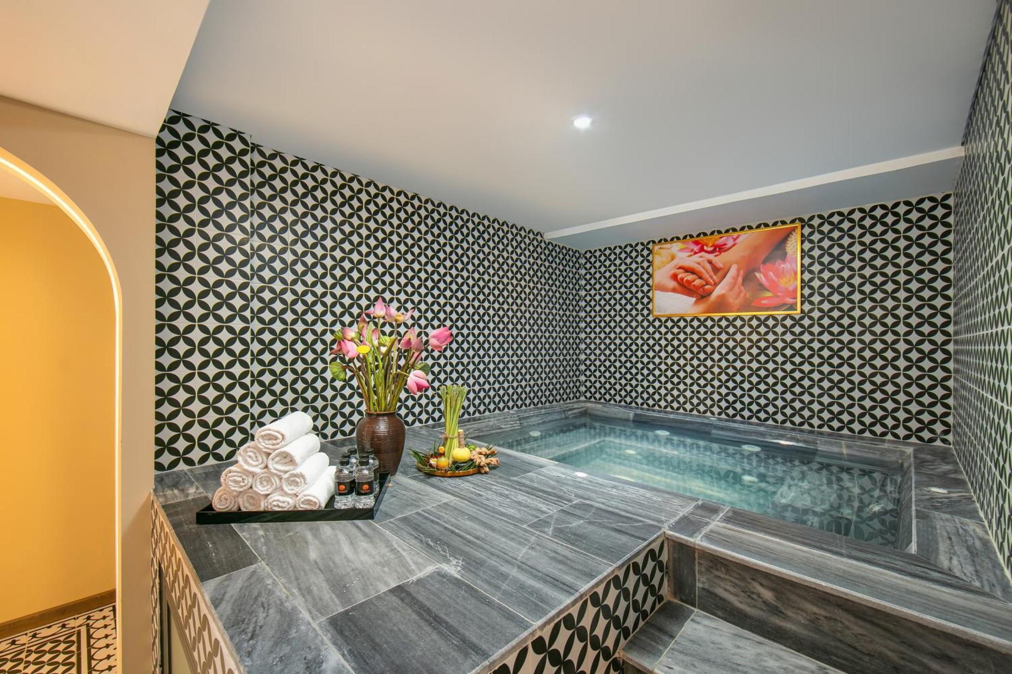 Grand Sunrise Palace Hoi An- A Luxury Indochine Hotel & Spa 外观 照片 Turkish bath